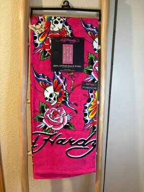 Ed Hardy Pink Skull Rose Swallow Beach Towel 100% Cotton 36x68 NWT